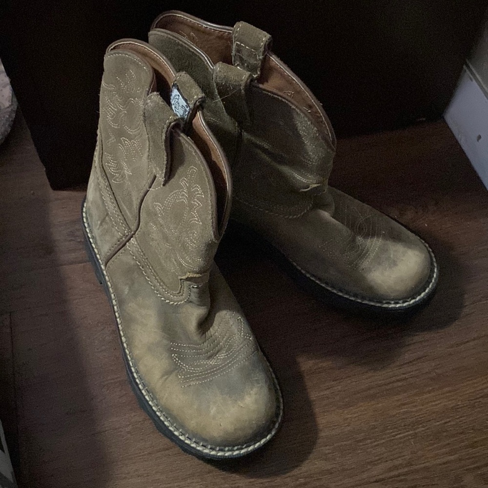 Ariat fat baby’s